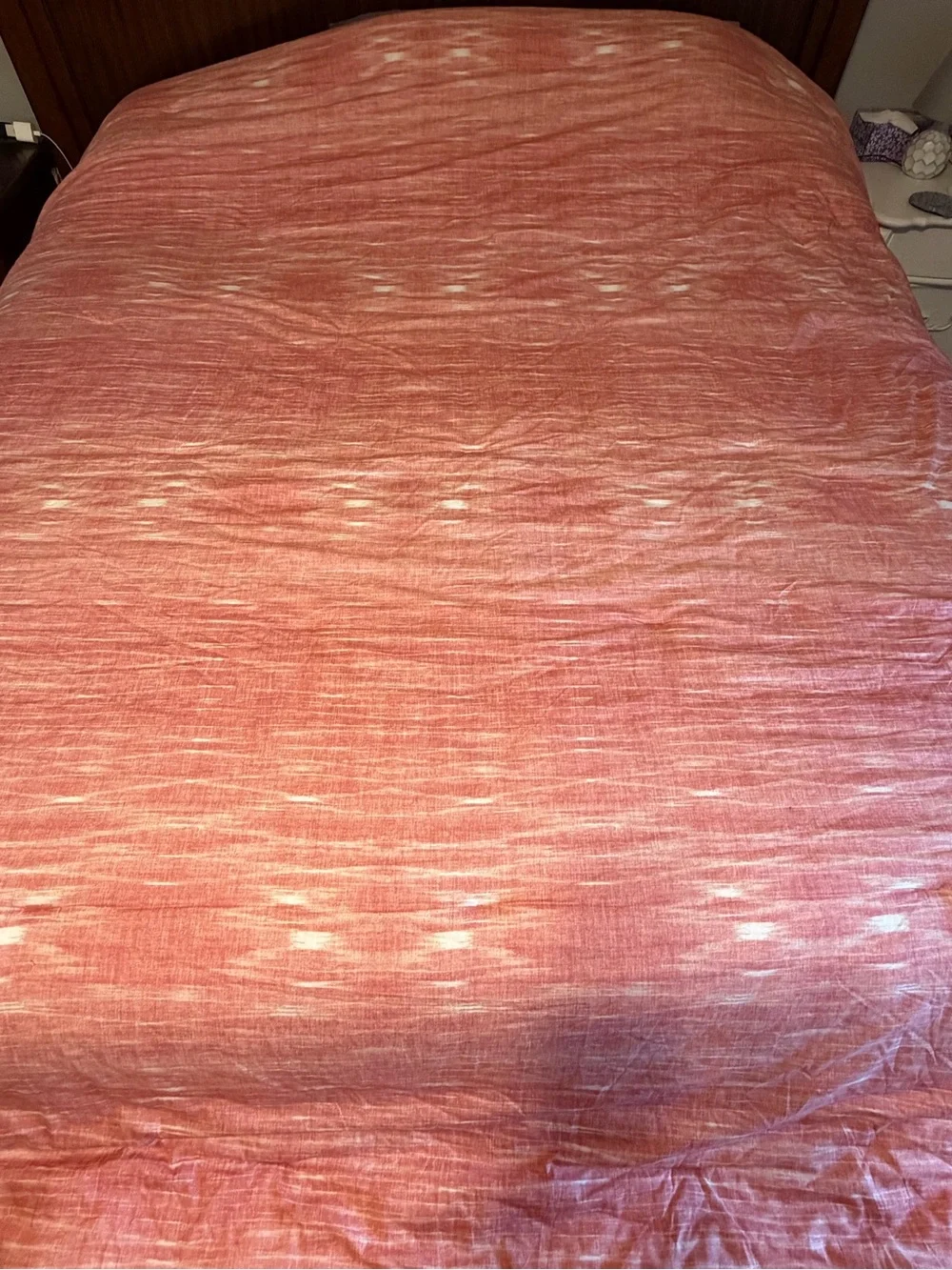 Ralph Lauren Light Blue and Coral Medallion Reversible Cotton King Comforter